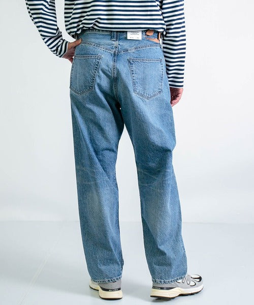 Wide Tapered Jeans _ Light Used Indigo